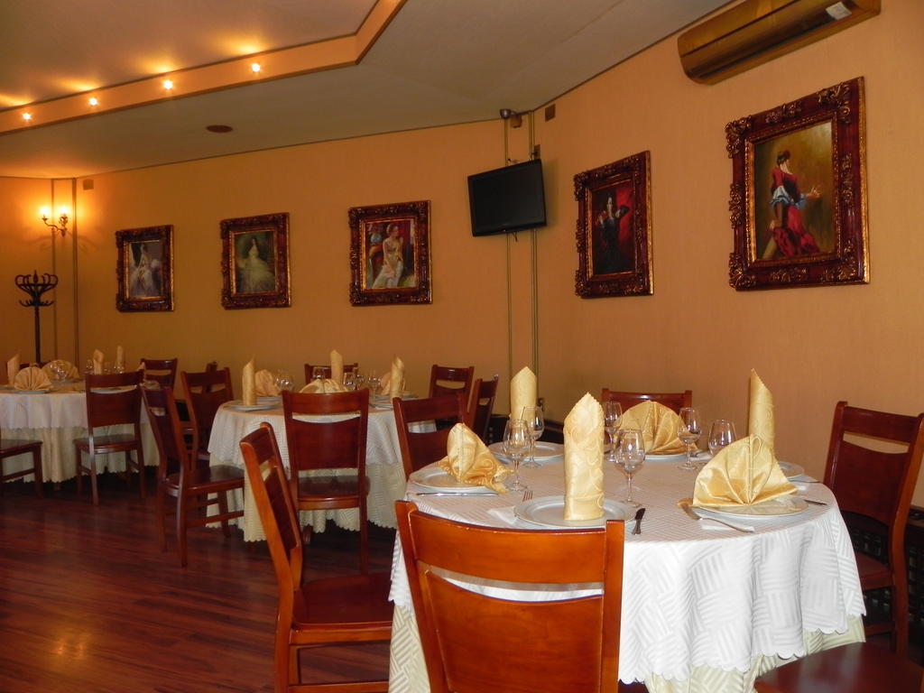 Hestia Hotel Calarasi  Bagian luar foto